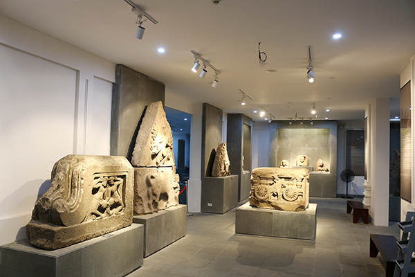 Phòng trưng bày Quảng Nam - Bức tranh đa dạng về nghệ thuật điêu khắc Chăm  - Bảo tàng Chăm