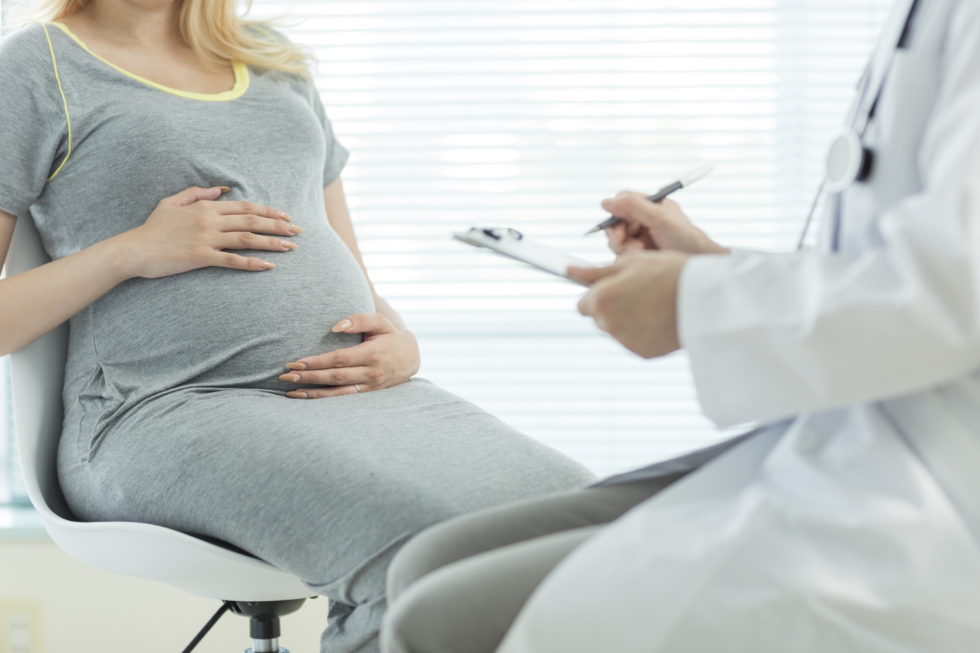 Cẩm nang chăm sóc thai phụ trong bối cảnh dịch bệnh COVID-19